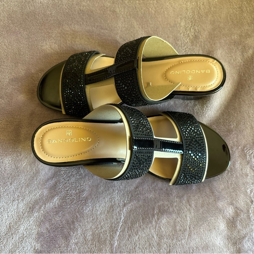 Bandolino BNILUVIT2 Black Rhinestone Wedge Sandals T-Strap Mules Womens 6M - Picture 2 of 10